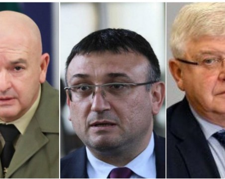 Здравният и вътрешният министър и ген. Мутафчийски дават извънреден брифинг след минути