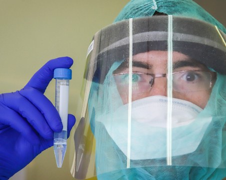 Установиха при каква температура коронавирусът умира напълно