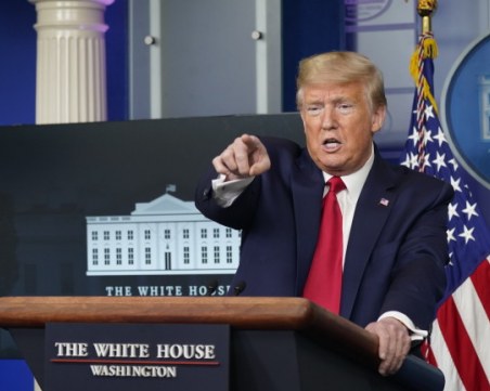 Тръмп:  САЩ дори не е близо до смъртните случаи от Китай, независимо от данните