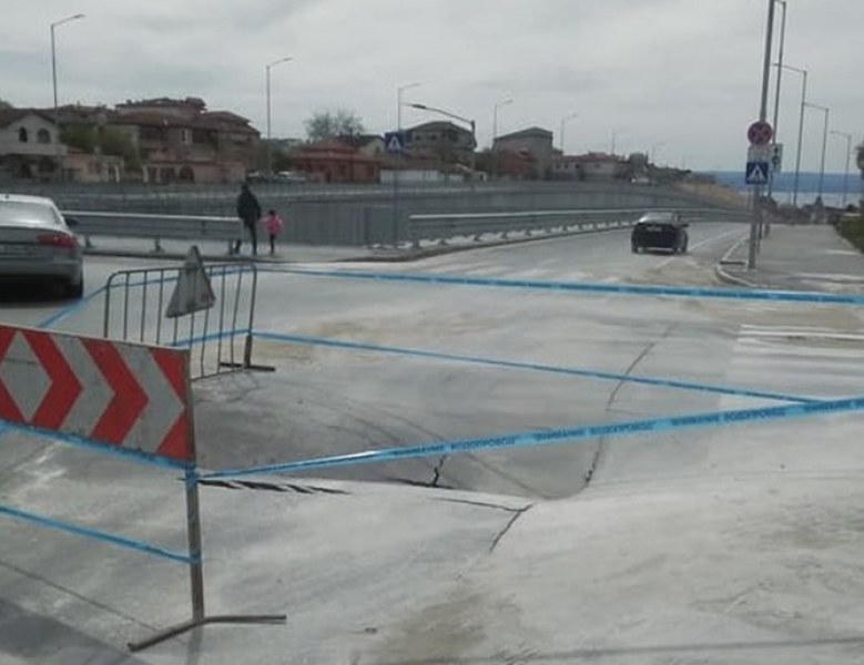 Пропадна част от новия булевард на Варна, струващ над 100 млн. лева