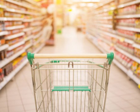 Унищожават над 580 кг храни заради изтекъл срок на годност