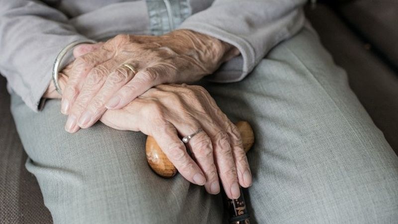 107-годишна баба пребори коронавируса за седмица