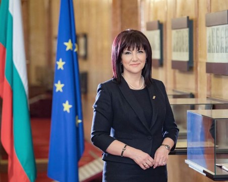 Председателят на Народното събрание: Да бъдем здрави, да бъдем добри, да бъдем единни