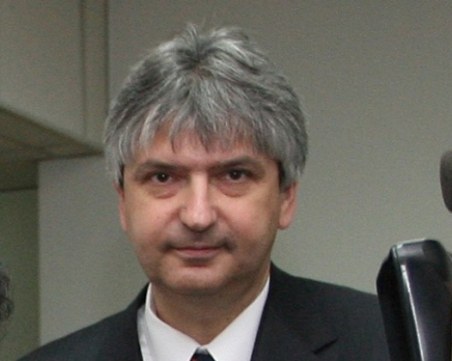 Третият пътник в джипа убиец на Милен Цветков - син на депутат, задържаха го