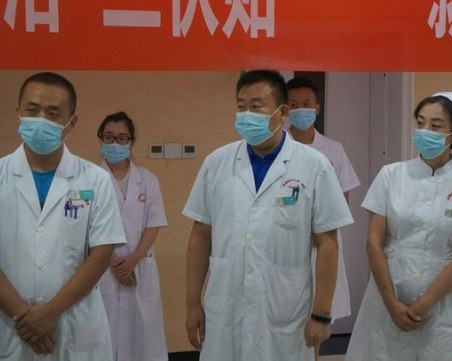 Китайски учени предупредиха за по-агресивни щамове на коронавирус