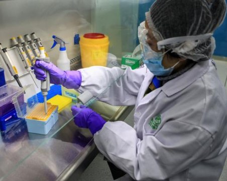 Прогнози vs реалност: Преминава ли пикът на Covid-19 в България?