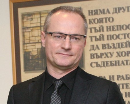 Лозан Панов съзря заговор във ВСС след скандала с осквернения храм на Темида