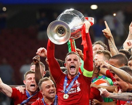 Премиър лийг няма да се съобрази с УЕФА за евротурнирите