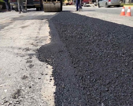 Ремонтираха три улици в район 