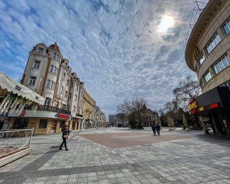 Кратки превалявания и гръмотевици очакваме край Пловдив днес