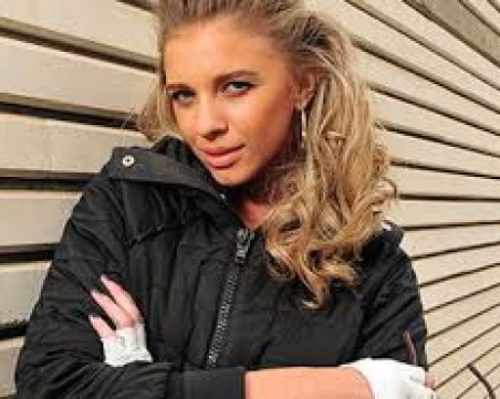 Отведоха в следствието певицата ЛиЛана