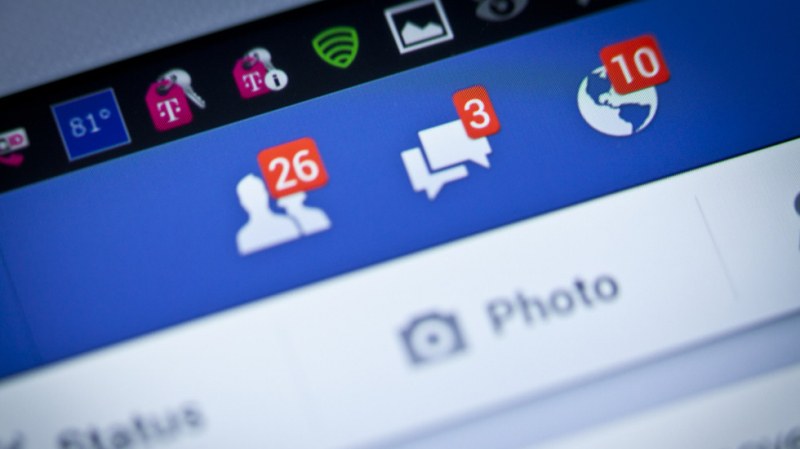 До 50 души водят видео разговори чрез нова функция на Facebook