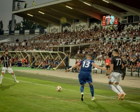 Евромечтата е жива за Локо, само една надежда за Ботев