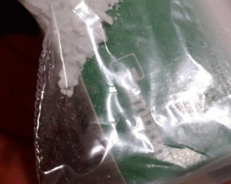 Хванаха дилър на кокаин в Хисаря, в дома му откриха и оръжия