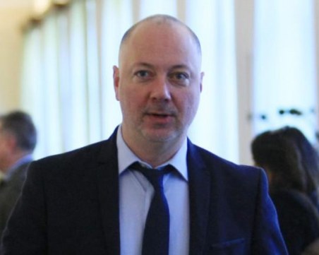 Министърът на транспорта: Извънредното положение не трябва да бъде подновявано