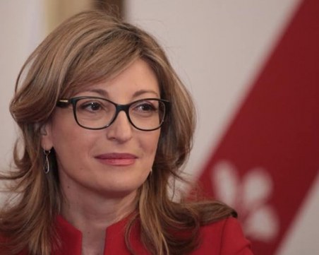 Захариева: Има много българи от чужбина, които искат да се върнат – трябва да сме солидарни с тях