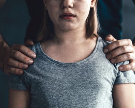 Баща насили дъщеря си, момичето разви шизофрения