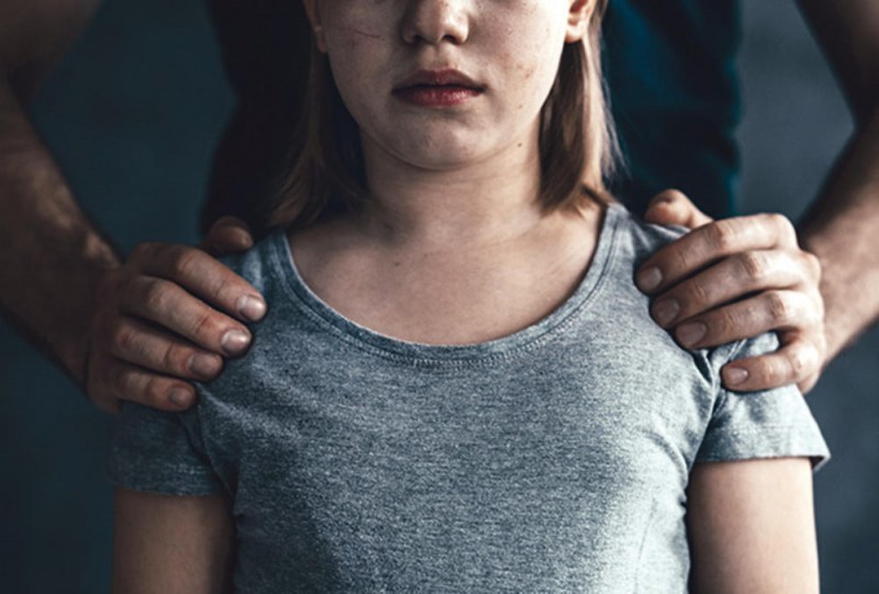 Баща насили дъщеря си, момичето разви шизофрения