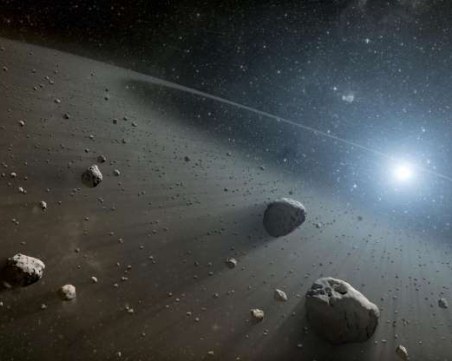 Голям астероид ще премине в близост до Земята тази нощ