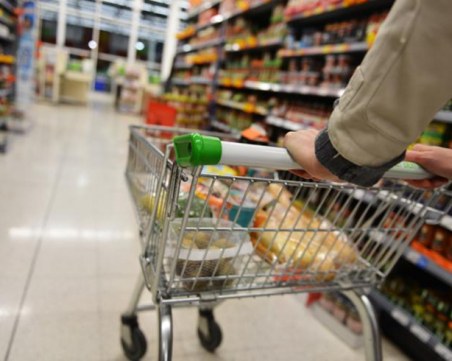 Масови проверки за Гергьовден! БАБХ унищожи 1,5 тона храна и близо 200 литра мляко