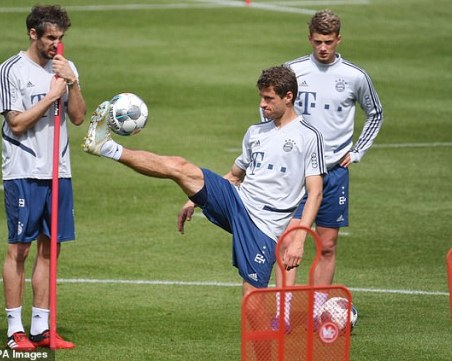 Плановете за рестарт на Бундеслигата пред провал