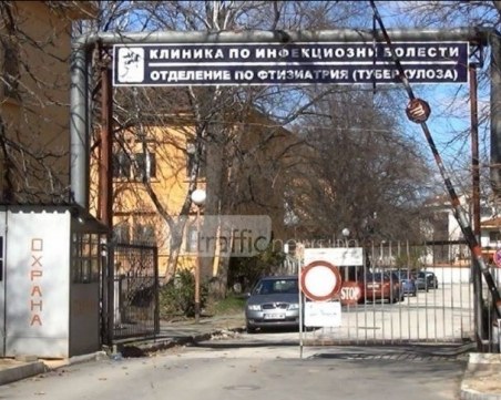 Пловдивски клуб дари 2 000 респираторни маски на Инфекциозна клиника