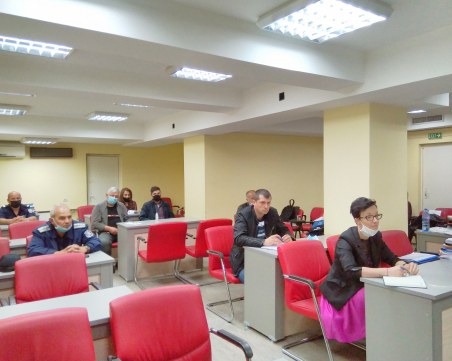 След четири случая на COVID-19 в Брестовица: Дезинфекцират ромската махала