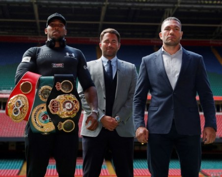 Еди Хърн с важни уточнения за мача на Кобрата с Джошуа