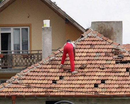 Полицията издирва 