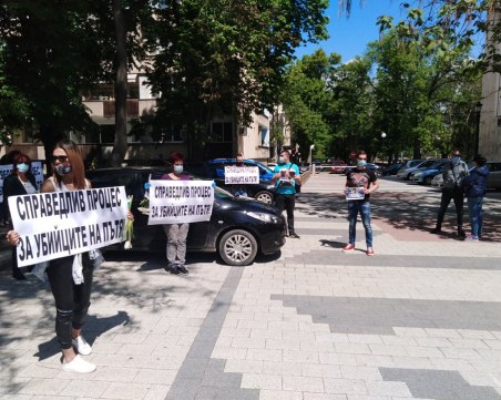 Протестиращите в Пловдив: Без книжки до живот за пияни и дрогирани, причинили ПТП