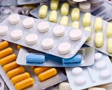 Здравното министерство спира износа на определени лекарства