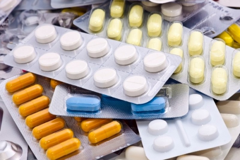 Здравното министерство спира износа на определени лекарства
