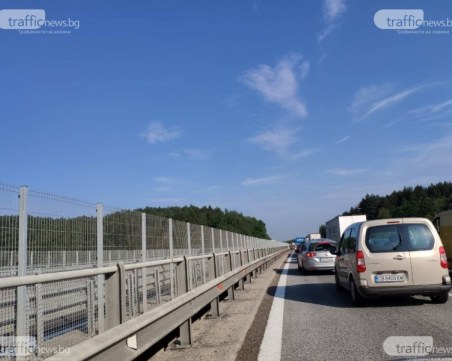 40 000 автомобила са напуснали София вчера