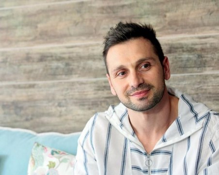 Александър Сано, Дейвид Бекъм и Донатела Версаче