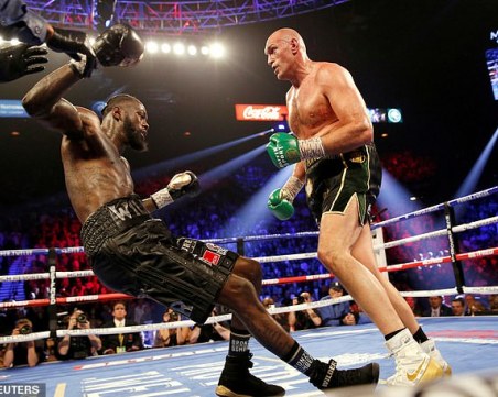 Джошуа и Фюри преговарят официално за мач през декември