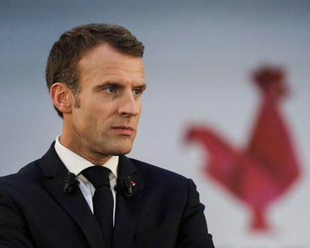 Макрон: Падането на блокадата във Франция е само първа стъпка