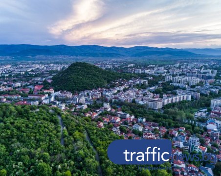 От птичи поглед: Пловдив разцъфна под пролетните лъчи