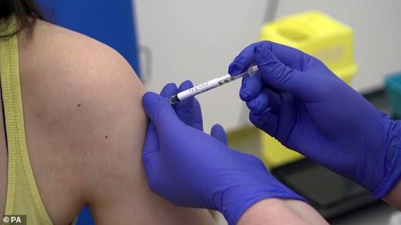 Резултатите от ваксината на Оксфорд ясни до 6 седмици