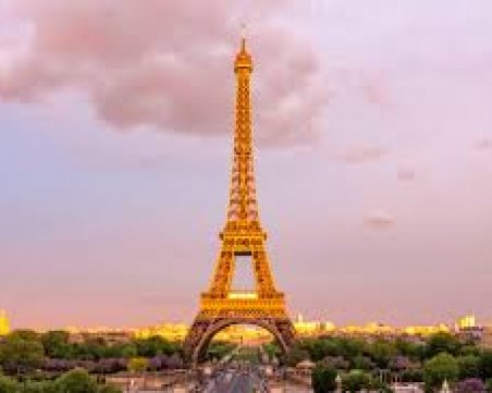 Франция удължи извънредното положение до 24 юли!