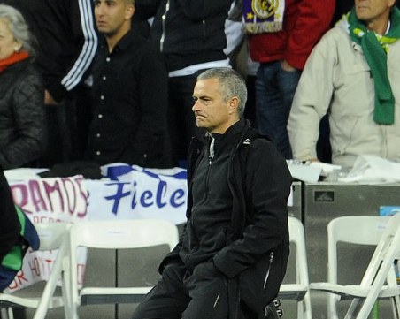 Моуриньо плакал в колата след загуба в Шампионската лига