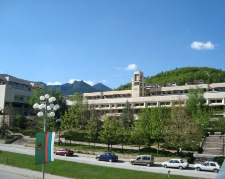 Санитарка е заразената с коронавирус в Смолян