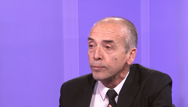 Доц. Мангъров: Ако хората стоят година у дома, те ще се скапят