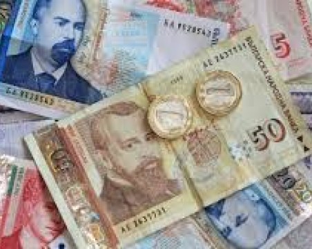 Дават еднократни помощи на семейства с ученици и безработни родители