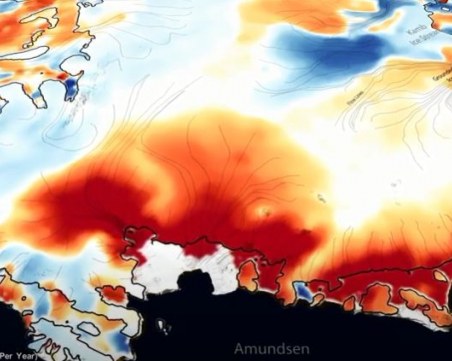 Мащабно топене на ледовете на Антарктида бе показано във видео