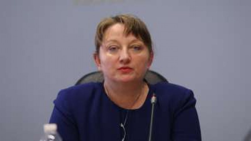 Министър Сачева: Правим 17 000 теста за Covid-19 в социалните домове