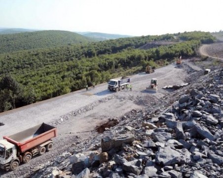 Останалите без работа ще строят големите инфраструктурни проекти на България