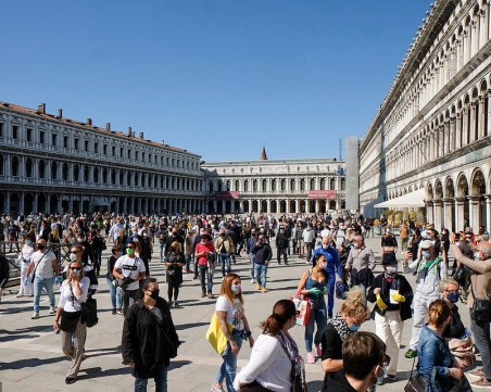 Втора мощна вълна на коронавируса заплашва Италия