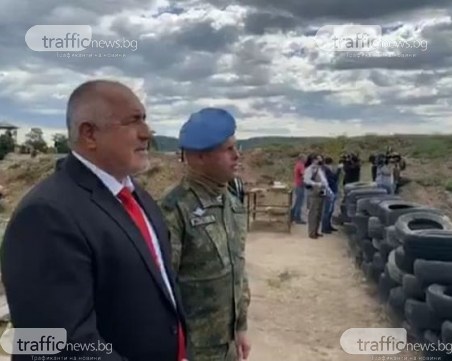 Борисов в Црънча: Честит празник на върховния главнокомандващ