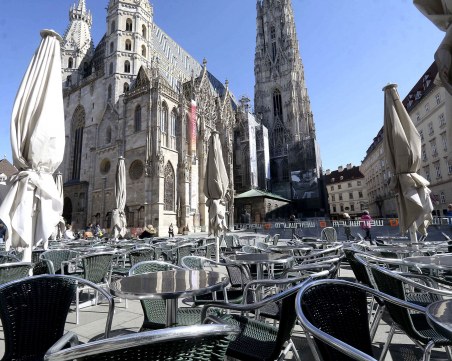 Германия облекчава ограниченията на социалните контакти