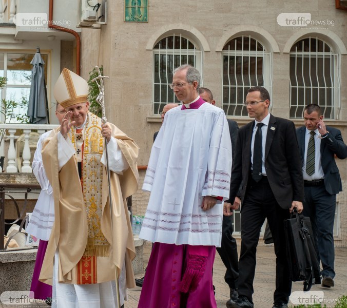 Католиците в Раковски си спомнят за посещението на папата: Уникално преживяване!
